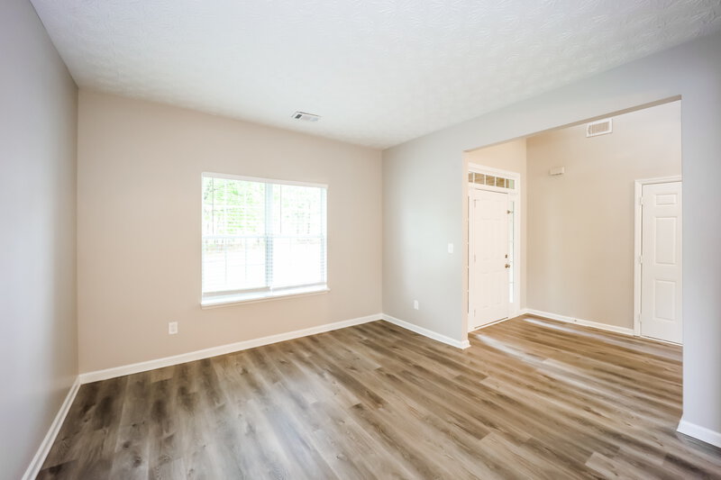 2,565/Mo, 3505 Creekview Dr Union City, GA 30291 Living Room View