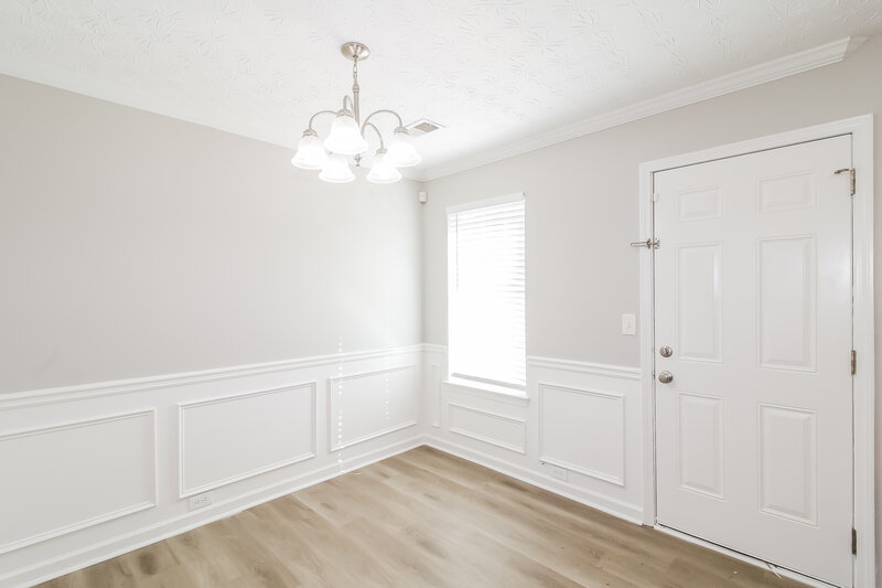 2,125/Mo, 6432 E Meyer Dr Morrow, GA 30260 Dining Room View