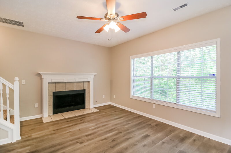 2,425/Mo, 330 Derby Drive Riverdale, GA 30274 Living Room View