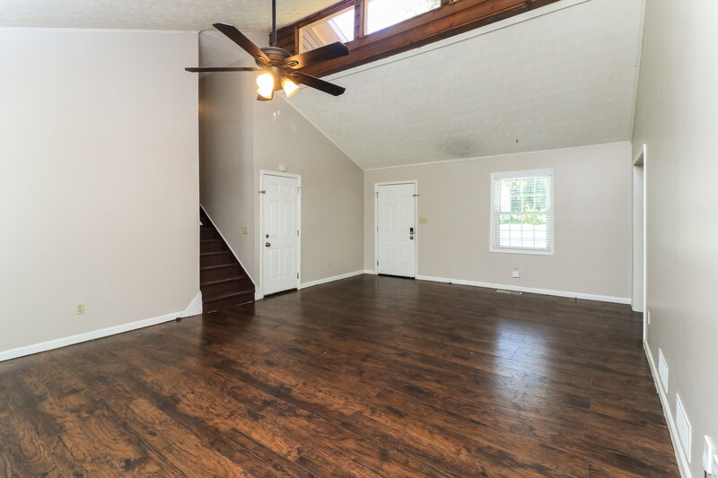 1,850/Mo, 2408 Chauncey Lane SW Marietta, GA 30064 Living Room View 3