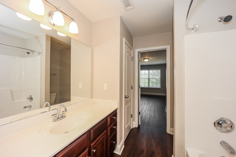 3,090/Mo, 4781  Winstar Ln Fairburn, GA 30213 Bathroom View