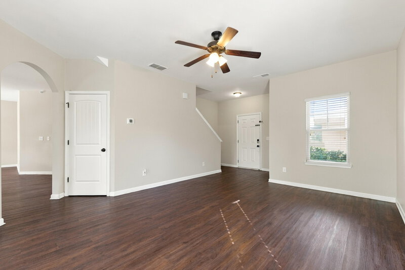 2,315/Mo, 11103 Wind Ridge Dr Hampton, GA 30228 Living Room View 2