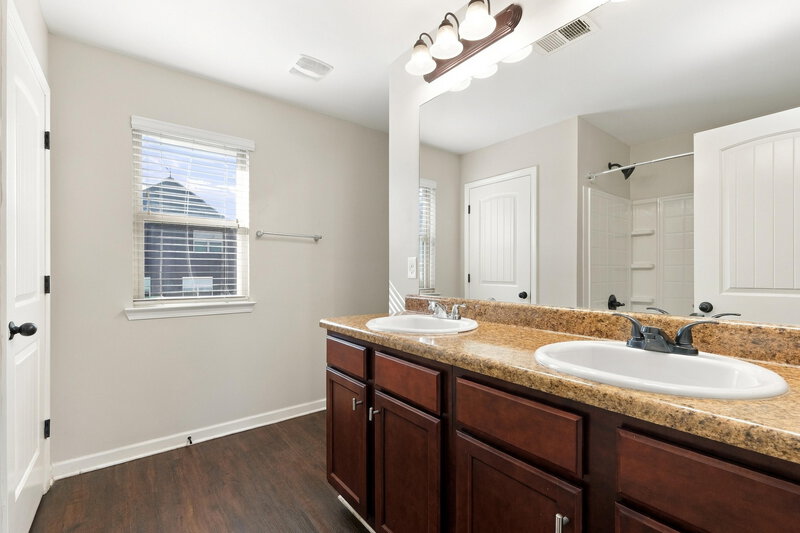 2,315/Mo, 11103 Wind Ridge Dr Hampton, GA 30228 Primary Bathroom View