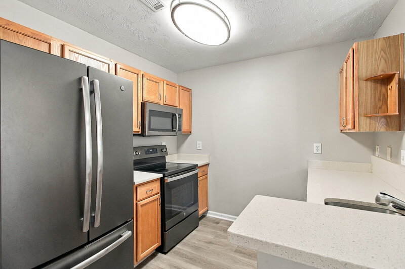 1,690/Mo, 5121 Lynxs Cir SW Covington, GA 30014 Kitchen View 2