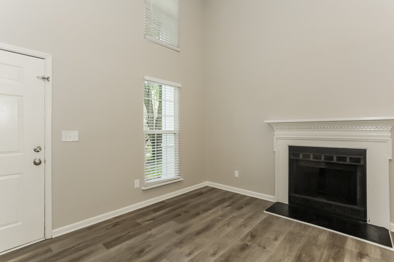 1,760/Mo, 5275 Forest Downs Ln College Park, GA 30349 Living Room View 2