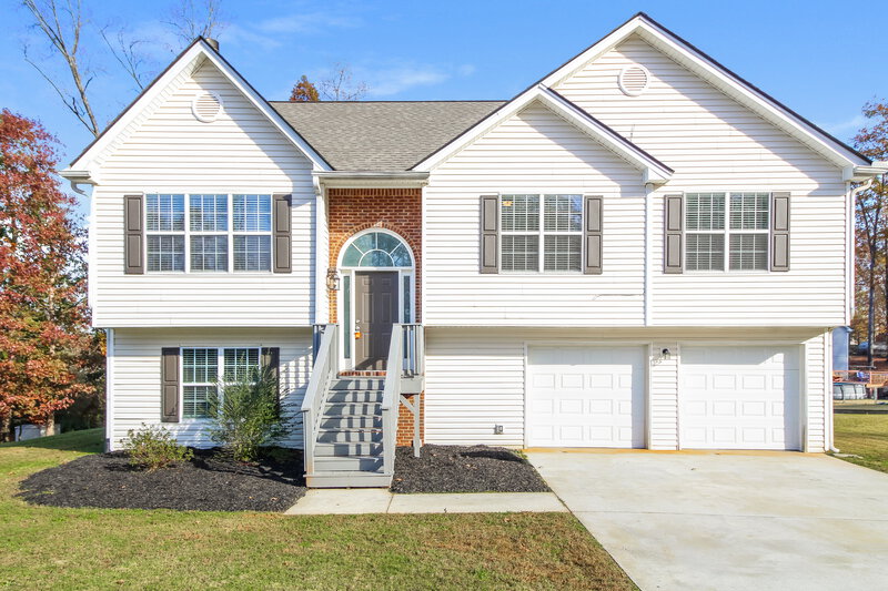 2,100/Mo, 100 Syracuse Ln Covington, GA 30016 External View