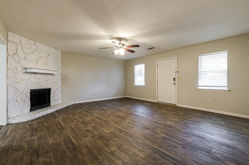 1,690/Mo, 843 Tall Deer Drive Fairburn, GA 30213 Living Room View