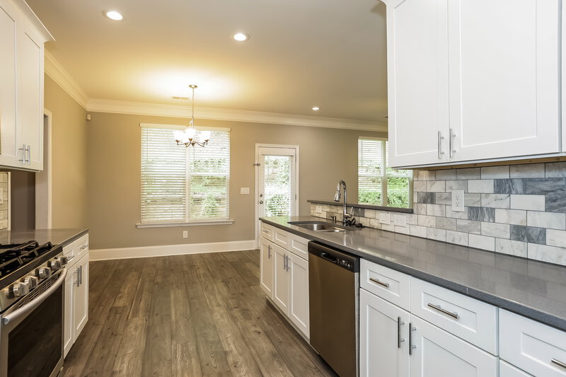 4,190/Mo, 2105 Brentwood Cv Ellenwood, GA 30294 Kitchen View 2