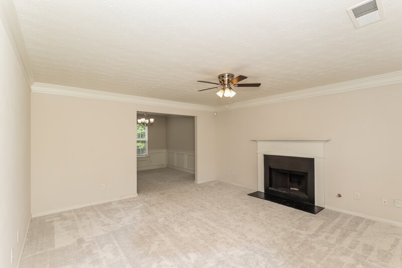 2,025/Mo, 512 Tori Ct Palmetto, GA 30268 Living Room View 2