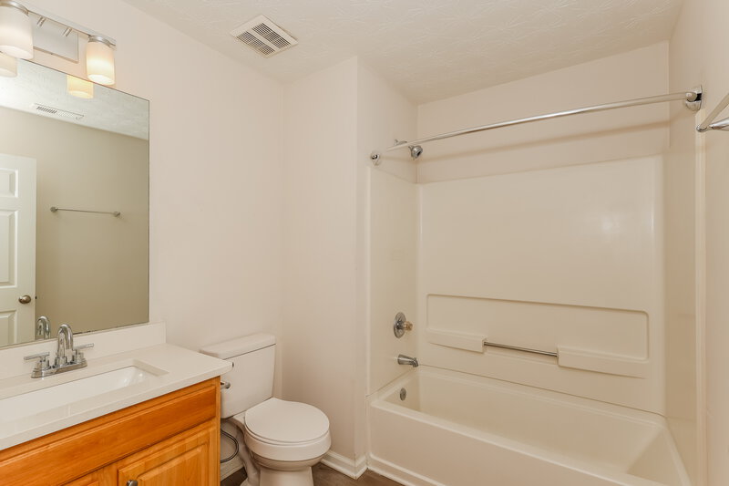 2,025/Mo, 512 Tori Ct Palmetto, GA 30268 Bathroom View