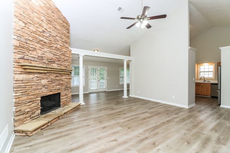 2,105/Mo, 181 Kades Cove Dr Dallas, GA 30132 Living Room View 3