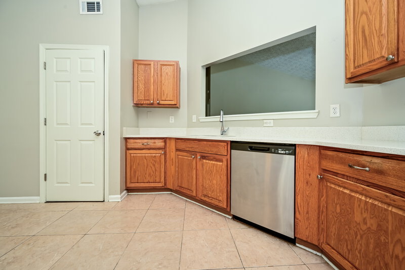 1,980/Mo, 1180 Eatonton Way McDonough, GA 30252 Kitchen View 2