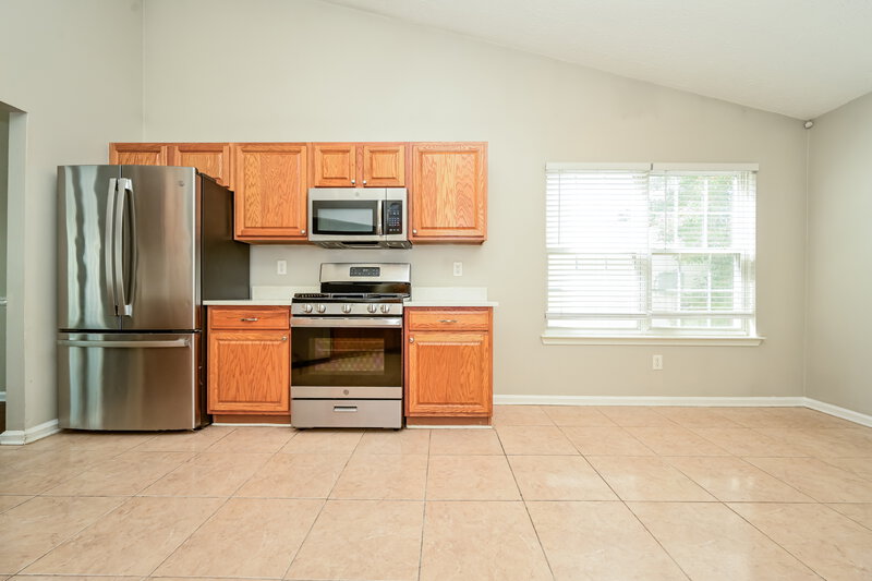 1,980/Mo, 1180 Eatonton Way McDonough, GA 30252 Kitchen View 4
