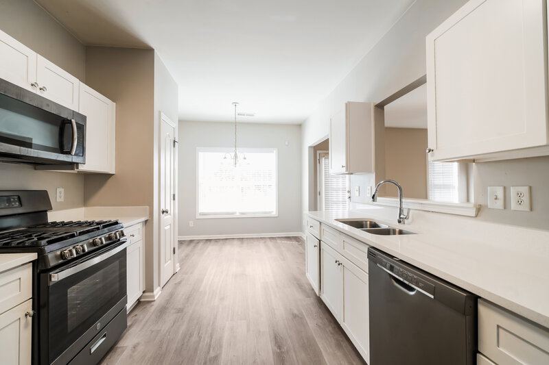 0/Mo, 8074 Colton Creek Way Douglasville, GA 30134 Kitchen View 2