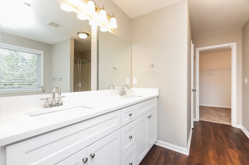 2,230/Mo, 3582 Aberdeen Way Douglasville, GA 30135 Master Bathroom View