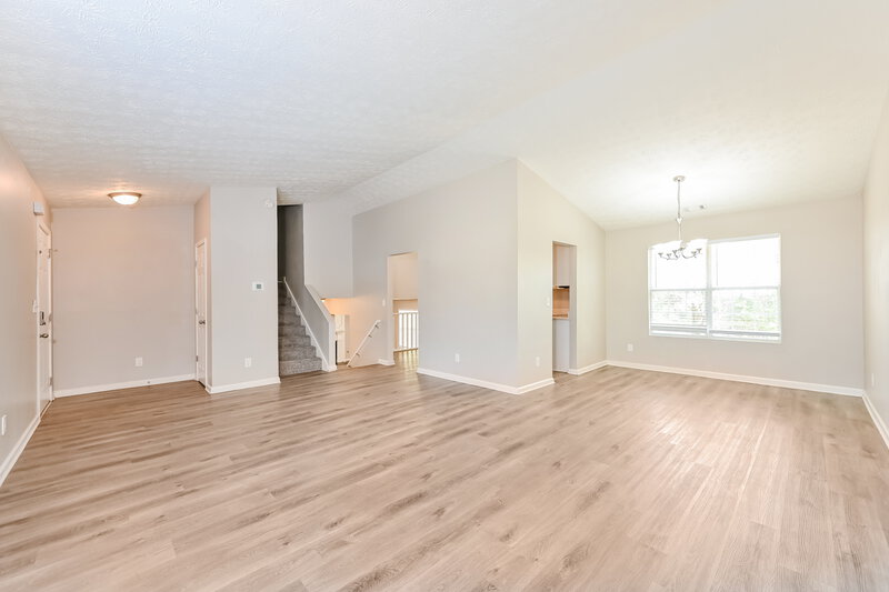 1,980/Mo, 6394 Alford Cir Lithonia, GA 30058 Living Room View 2