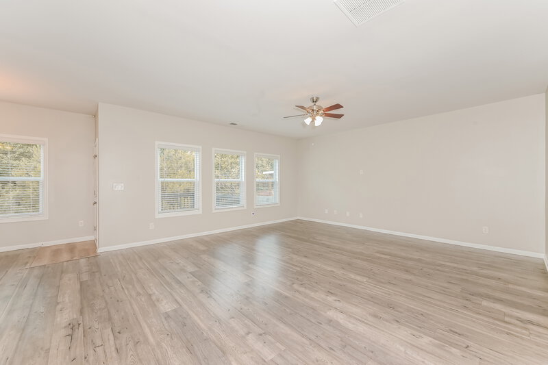 3,210/Mo, 1070 Sutherland Drive Winder, GA 30680 Living Room View