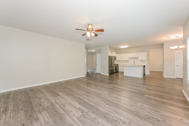 3,210/Mo, 1070 Sutherland Drive Winder, GA 30680 Living Room View 2