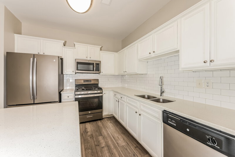 3,210/Mo, 1070 Sutherland Drive Winder, GA 30680 Kitchen View