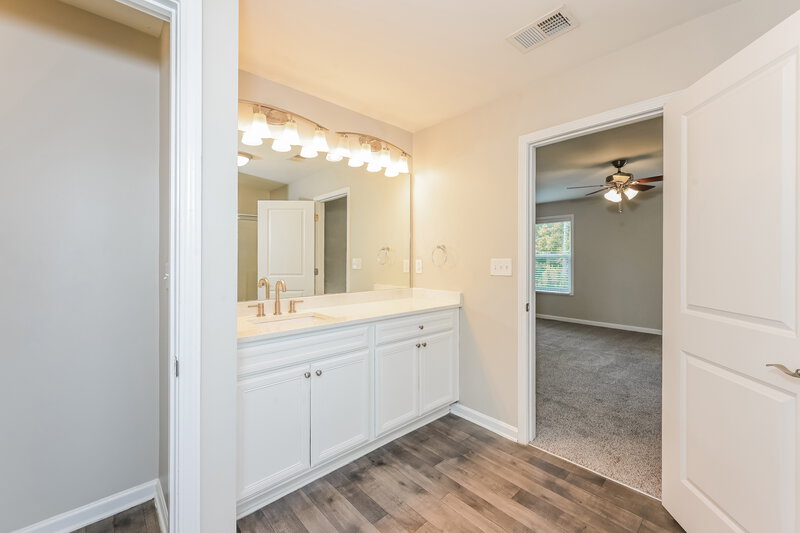 3,210/Mo, 1070 Sutherland Drive Winder, GA 30680 Main Bathroom View