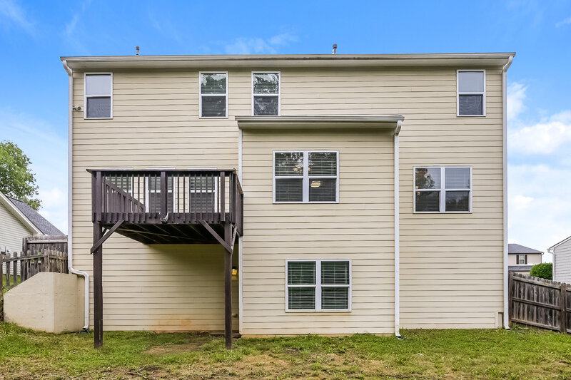 3,210/Mo, 1070 Sutherland Drive Winder, GA 30680 Rear View
