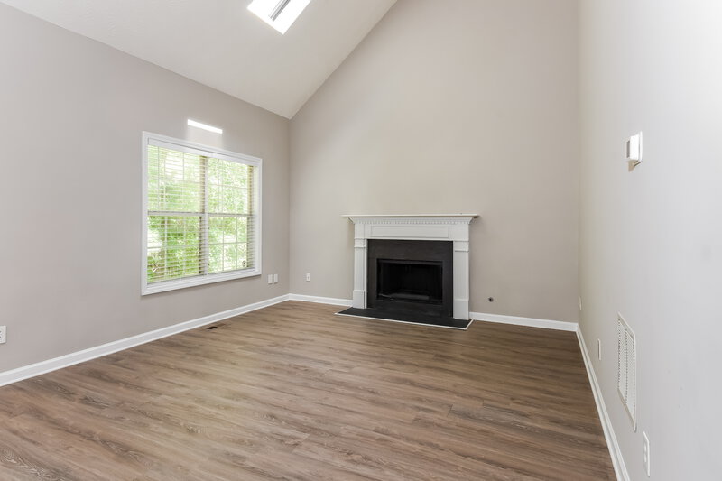 3,470/Mo, 2607 Windage Dr SW Marietta, GA 30008 Living Room View