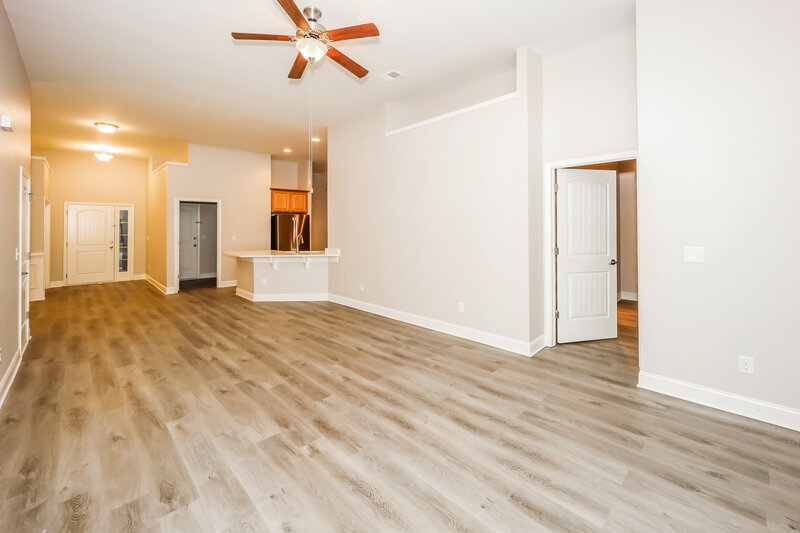 2,265/Mo, 4890 Summersun Dr Morrow, GA 30260 Living Room View 2