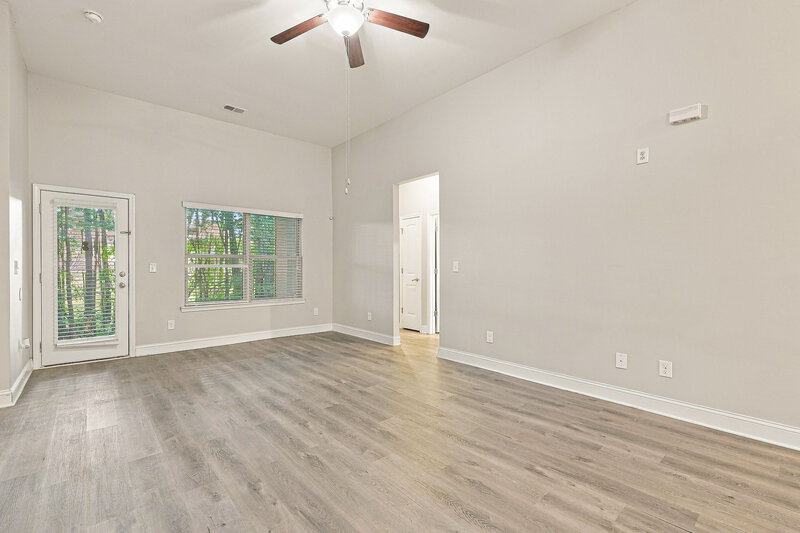 2,190/Mo, 4890 Summersun Dr Morrow, GA 30260 Living Room View