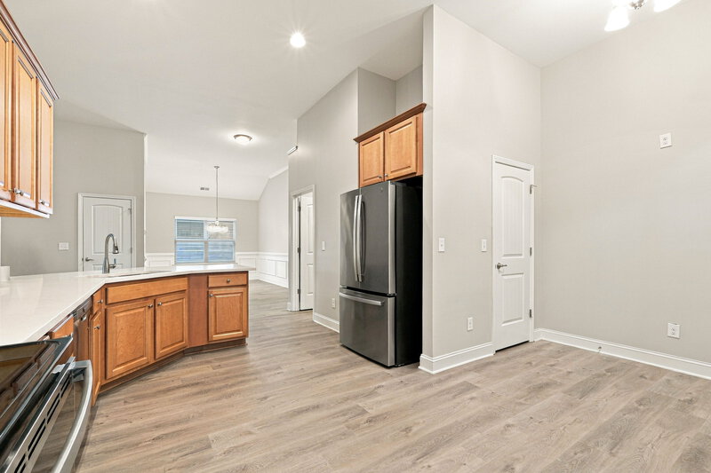 2,190/Mo, 4890 Summersun Dr Morrow, GA 30260 Kitchen View