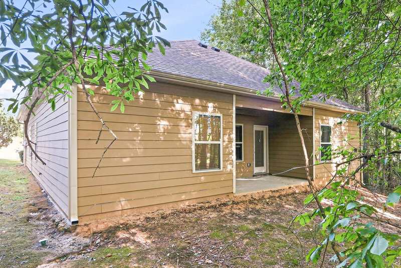 2,190/Mo, 4890 Summersun Dr Morrow, GA 30260 Rear View