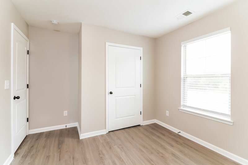 2,070/Mo, 613 Beaujolais Ct McDonough, GA 30253 Bedroom View 3