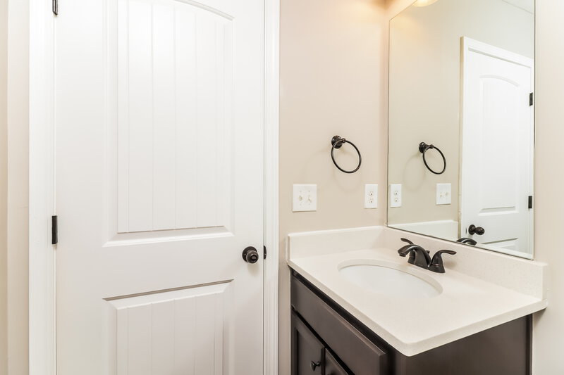 2,070/Mo, 613 Beaujolais Ct McDonough, GA 30253 Bathroom View