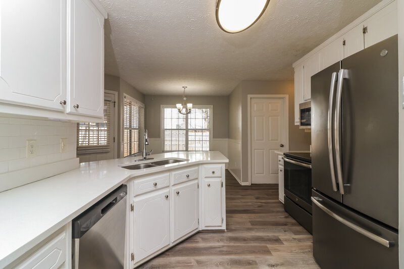 2,025/Mo, 530 Allens Landing Ct Lawrenceville, GA 30045 Kitchen View