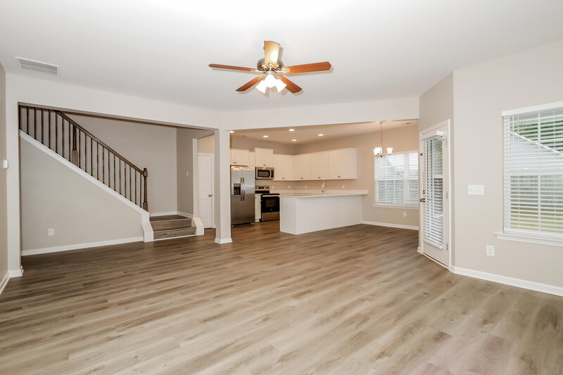 2,650/Mo, 21 Cottage Trce Nw Cartersville, GA 30121 Living Room View