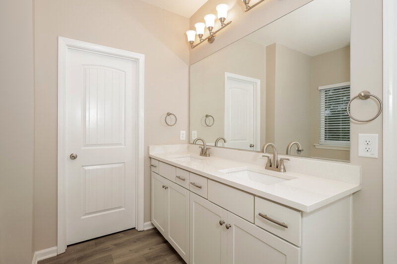 2,650/Mo, 21 Cottage Trce Nw Cartersville, GA 30121 Main Bathroom View