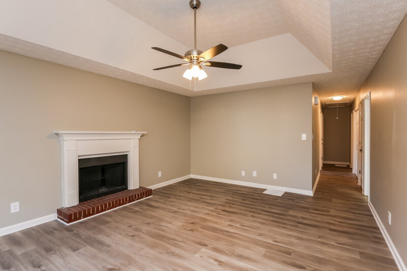 1,975/Mo, 306 Mary Alice Dr Winder, GA 30680 Living Room View