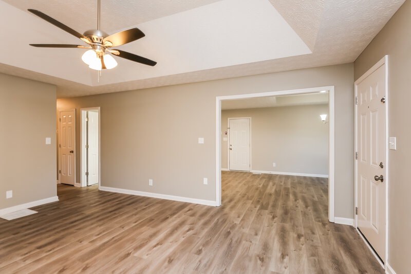 1,975/Mo, 306 Mary Alice Dr Winder, GA 30680 Living Room View 2