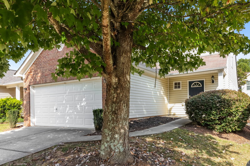 1,595/Mo, 236 Arrowhead Drive Dallas, GA 30132 Front View