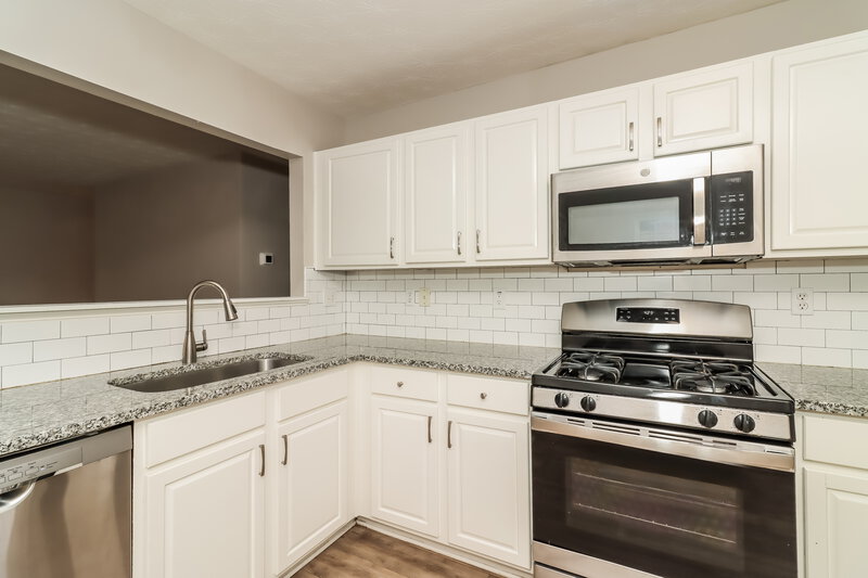 1,595/Mo, 236 Arrowhead Drive Dallas, GA 30132 Kitchen View 3