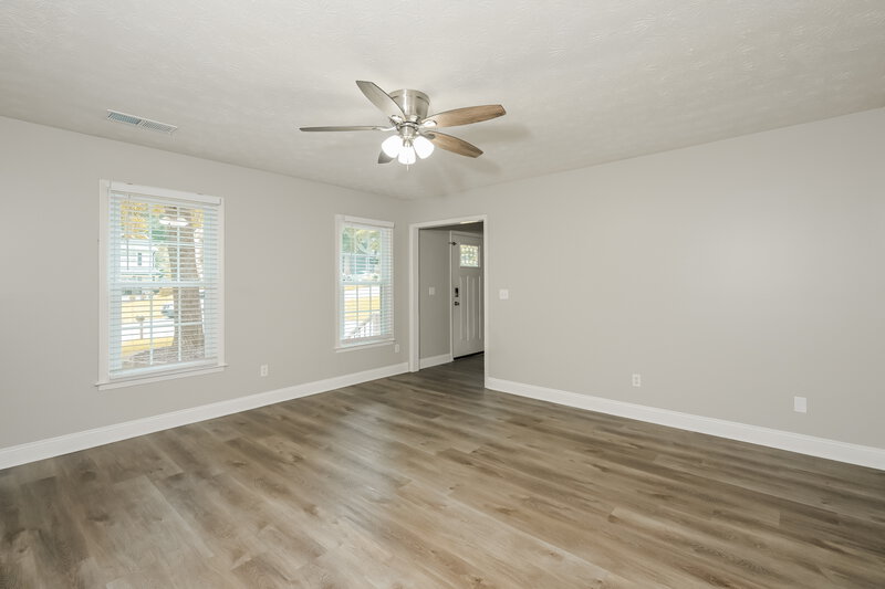 2,450/Mo, 1265 Grayland Hills Dr Lawrenceville, GA 30046 Living Room View 2