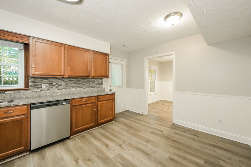 2,450/Mo, 1265 Grayland Hills Dr Lawrenceville, GA 30046 Kitchen View 2