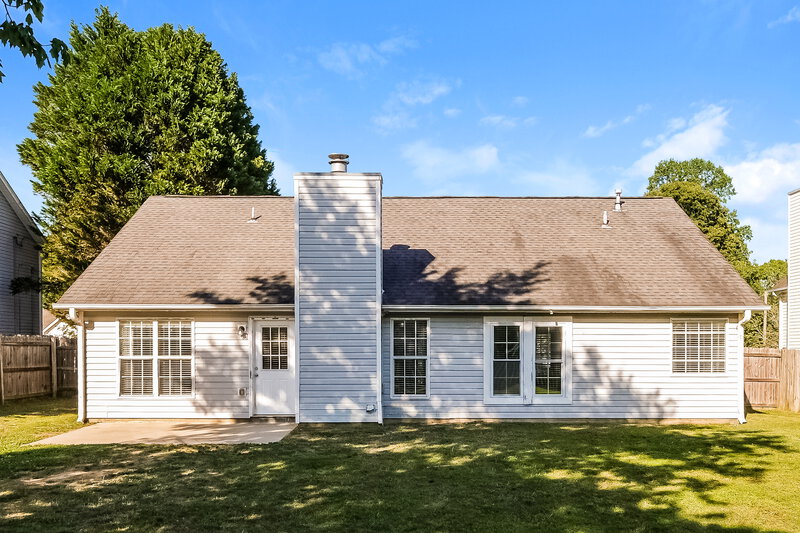 2,290/Mo, 5400 Princeton Oaks Dr Sugar Hill, GA 30518 Rear View