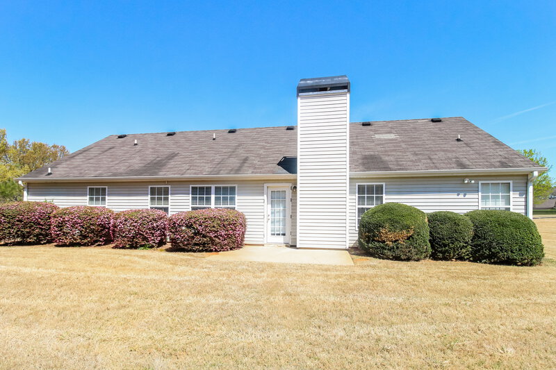1,970/Mo, 501 Rockingham Ln Loganville, GA 30052 Rear View