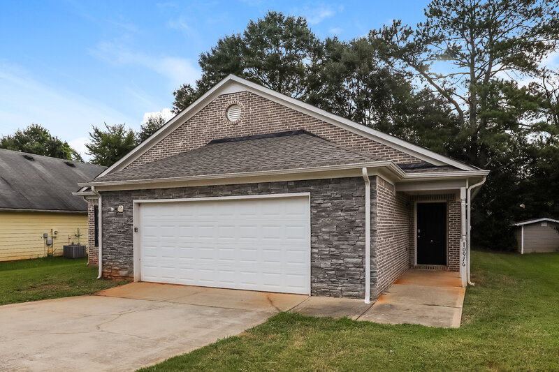 2,050/Mo, 10976 Big Sky Dr Hampton, GA 30228 Front View