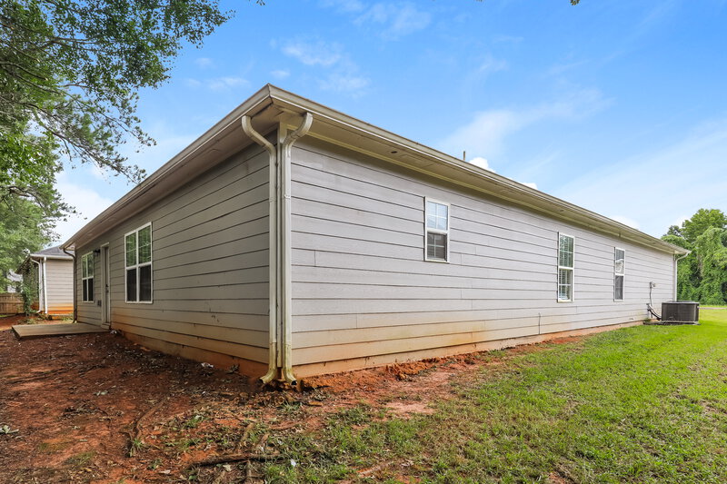 2,050/Mo, 10976 Big Sky Dr Hampton, GA 30228 Rear View