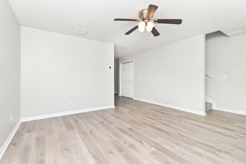 1,825/Mo, 52 Middleton Ct Cartersville, GA 30120 Living Room View 3