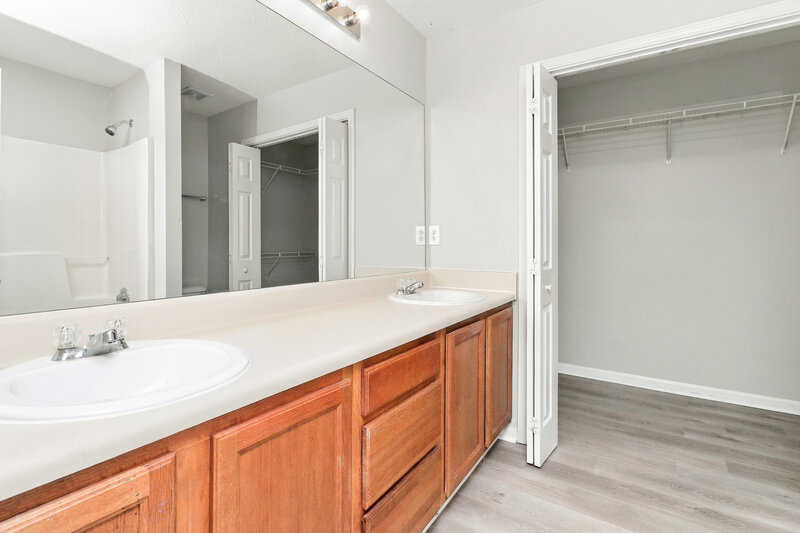 1,825/Mo, 52 Middleton Ct Cartersville, GA 30120 Primary Bathroom View