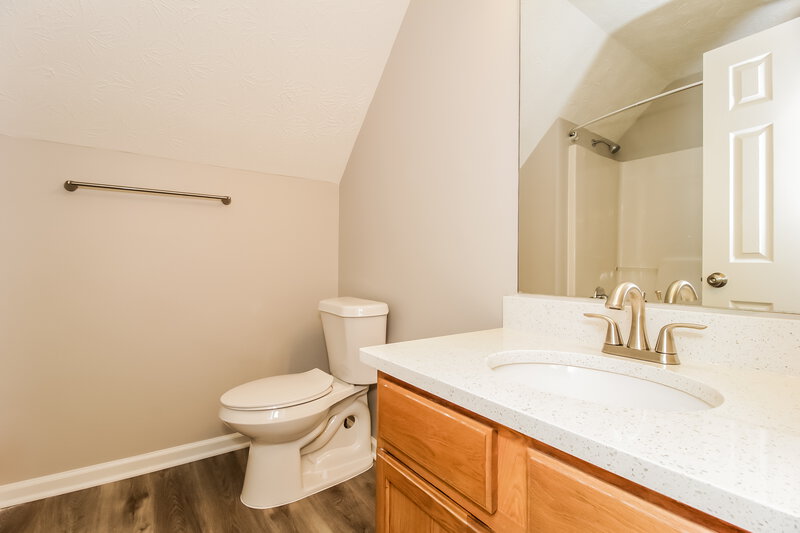 1,760/Mo, 106 Cobblestone Dr Dallas, GA 30132 Bathroom View