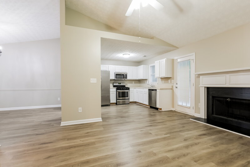 1,675/Mo, 194 Goldleaf Dr Hampton, GA 30228 Dining Room View