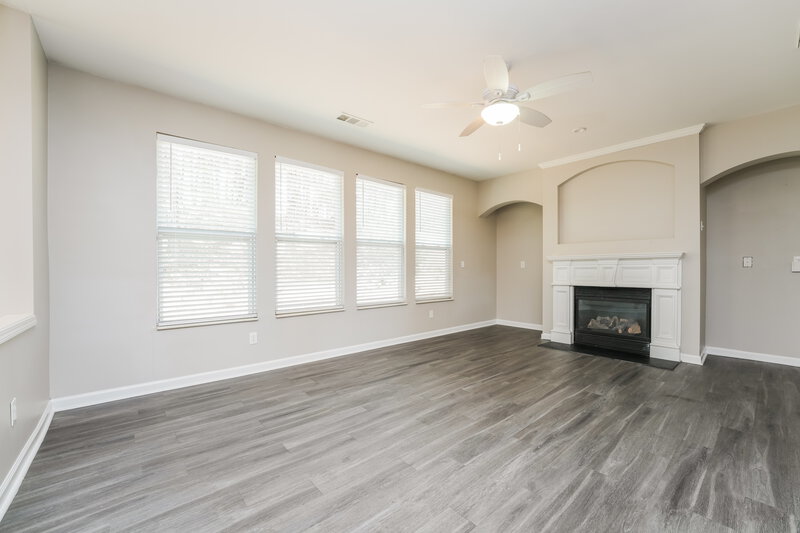 2,645/Mo, 600 Simonton Crest Dr Lawrenceville, GA 30045 Living Room View